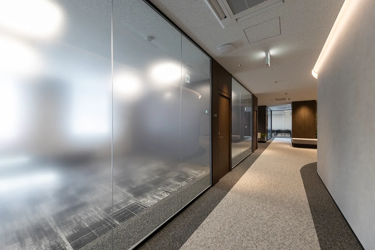 来客エリア通路