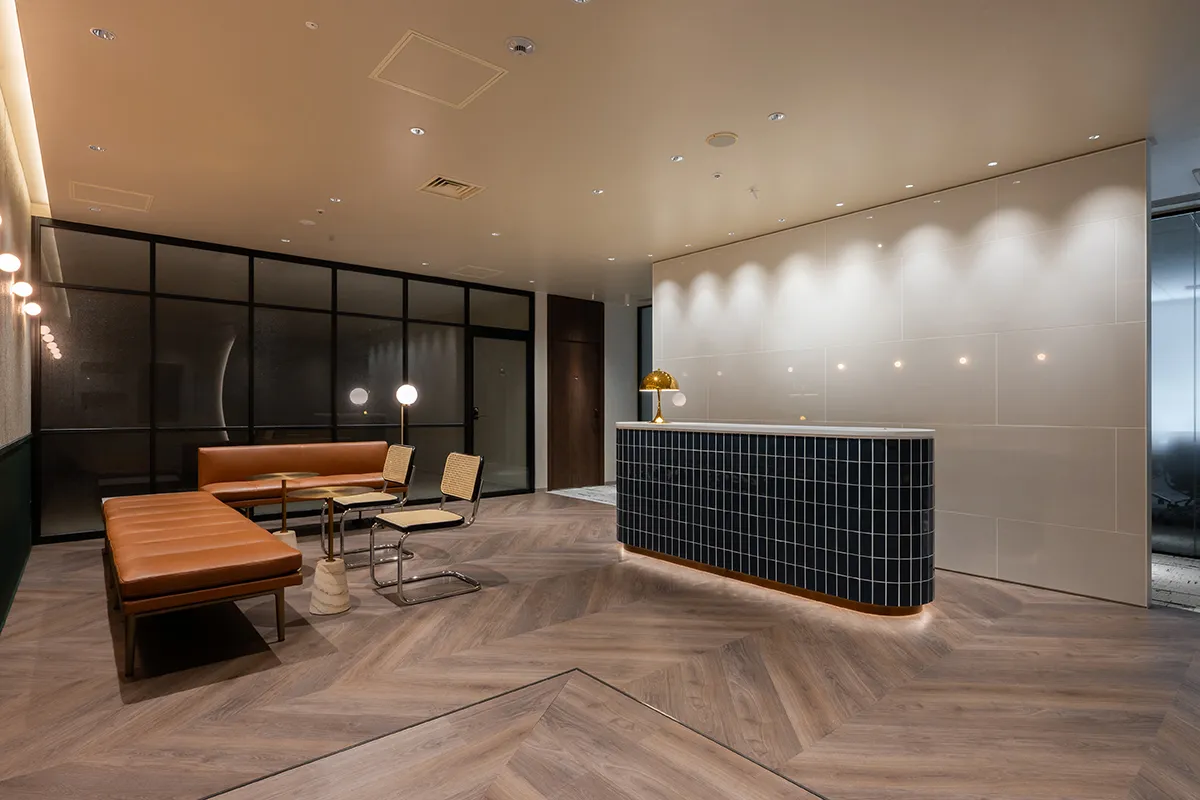 エントランス ①