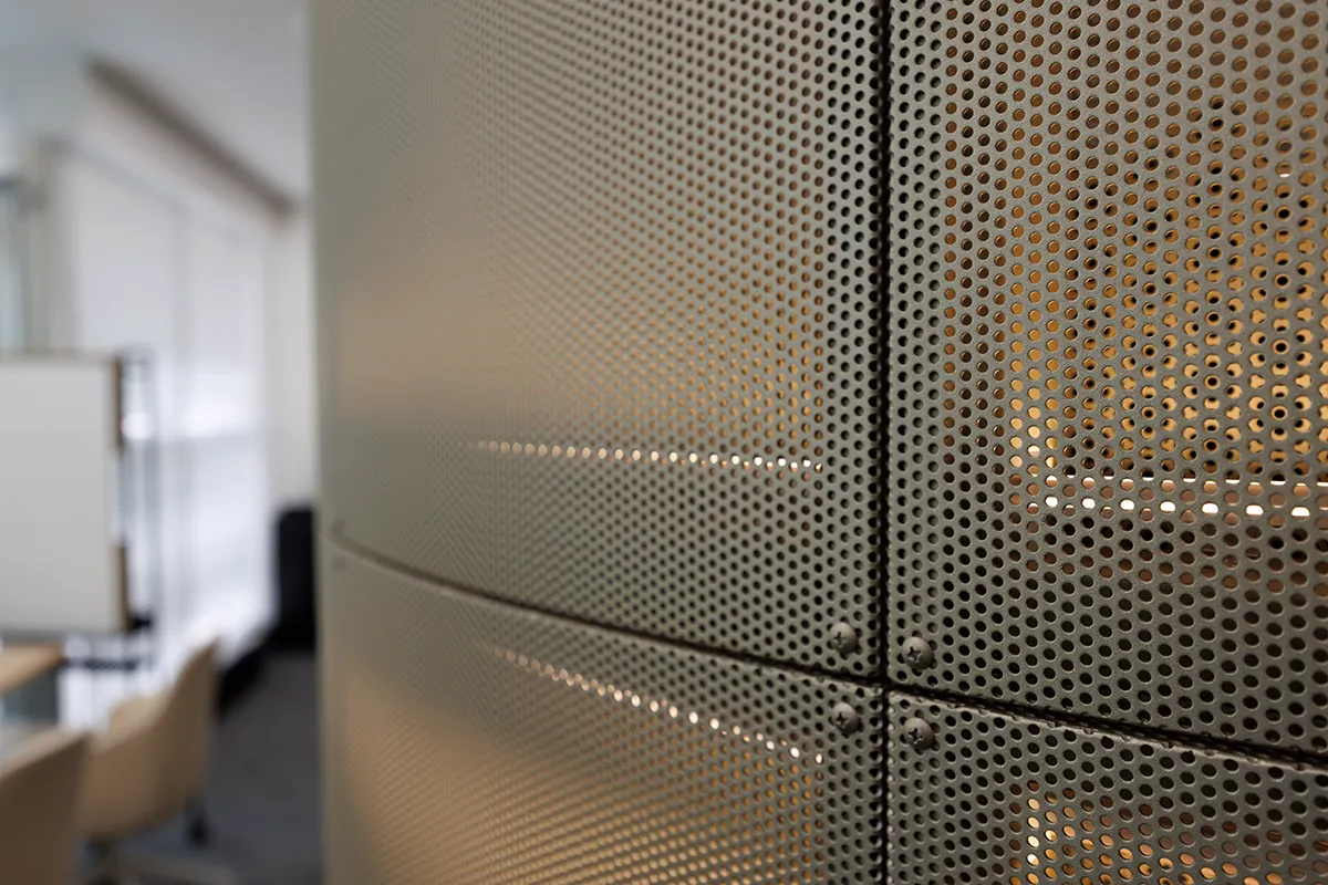 Detail/Lightwall
